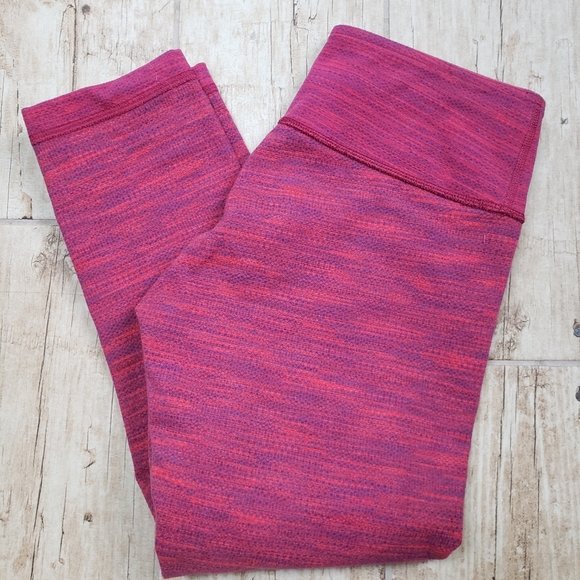 Lululemon crops - Picture 1 of 3